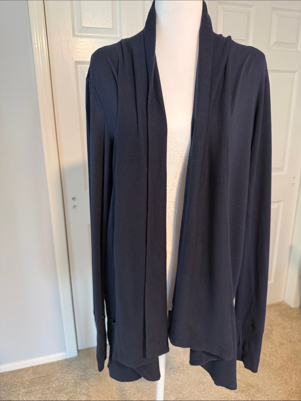Athleta Pranayama Navy Wrap - Medium